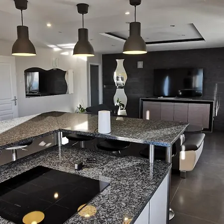 Le Calme Des Sommets Saint-Jean-Lachalm